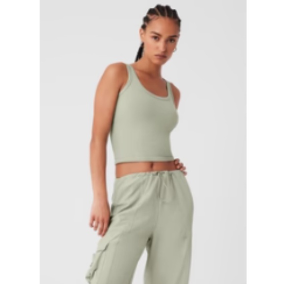 ALO Yoga Tops - ALO YOGA Seamless Chosen Tank XSMALL LIMESTONE
